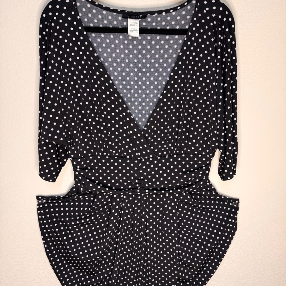 B. Smart V-Neck Polka Dot Knee Length Dress Black White 3/4 Sleeve Pockets Sz 16
